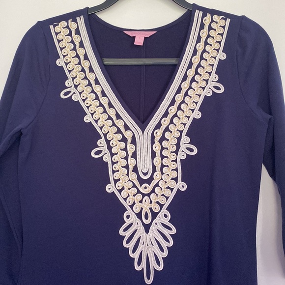 Lilly Pulitzer Navy 3/4 sleeve dress with gold embroidery - Picture 2 of 5